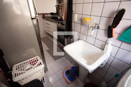 Apartamento para alugar com 60m², 3 quartos e 1 vagaÁrea de Serviço