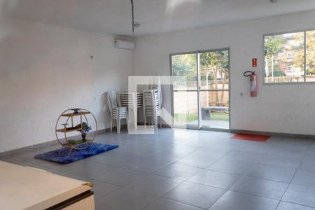 Apartamento para alugar com 51m², 2 quartos e 1 vaga Apartamento para alugar com 51m², 2 quartos e 1 vagaÁrea comum - Salão de festas