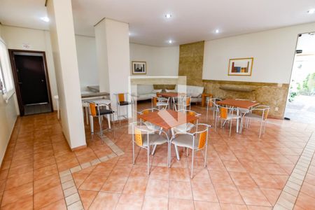 Apartamento para alugar com 61m², 2 quartos e 1 vaga Apartamento para alugar com 61m², 2 quartos e 1 vagaÁrea comum - Salão de festas