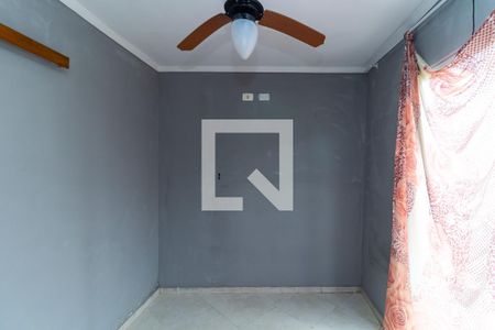 Quarto 1 de casa para alugar com 2 quartos, 65m² em Jardim Tango, São Paulo