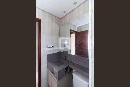 Casa para alugar com 65m², 2 quartos e 2 vagasBanheiro