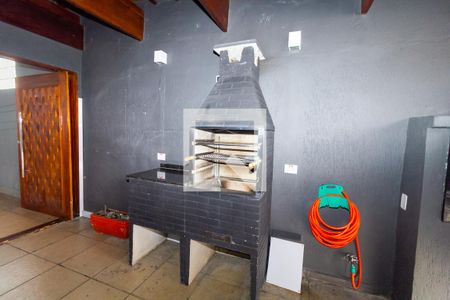 Casa para alugar com 65m², 2 quartos e 2 vagasChurrasqueira