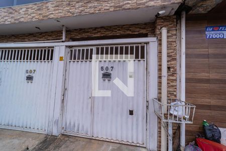 Casa para alugar com 210m², 3 quartos e 3 vagas Casa para alugar com 210m², 3 quartos e 3 vagasFachada