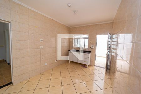 Casa para alugar com 210m², 3 quartos e 3 vagas Casa para alugar com 210m², 3 quartos e 3 vagasBanheiroCozinha