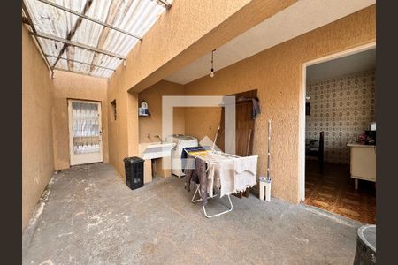 Casa à venda com 265m², 3 quartos e 3 vagasLavanderia