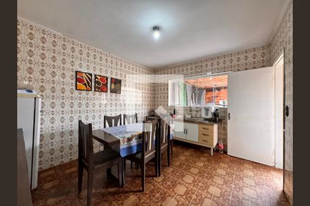 Casa à venda com 265m², 3 quartos e 3 vagasCozinha 