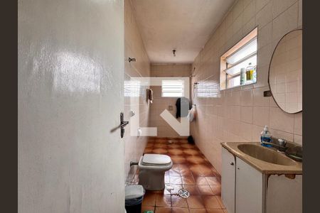 Casa à venda com 265m², 3 quartos e 3 vagasBanheiro 
