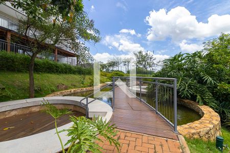 Apartamento à venda com 220m², 3 quartos e 2 vagasÁrea comum - Lago de carpas