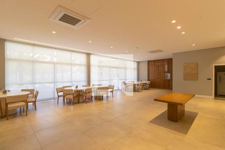 Apartamento à venda com 220m², 3 quartos e 2 vagasÁrea comum - Salão de festas