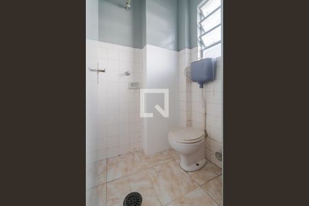 Apartamento à venda com 70m², 2 quartos e sem vaga Apartamento à venda com 70m², 2 quartos e sem vagaBanheiro de Serviço