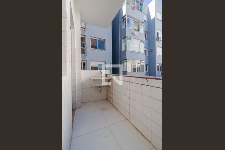 Apartamento à venda com 70m², 2 quartos e sem vaga Apartamento à venda com 70m², 2 quartos e sem vagaÁrea de Serviço