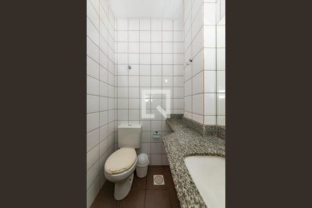 Apartamento à venda com 200m², 3 quartos e 2 vagas Apartamento à venda com 200m², 3 quartos e 2 vagasLavabo