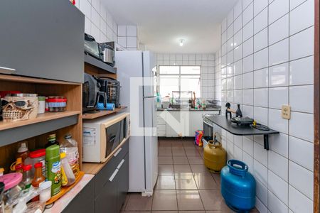 Apartamento à venda com 200m², 3 quartos e 2 vagas Apartamento à venda com 200m², 3 quartos e 2 vagasCozinha