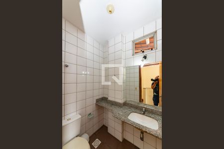 Apartamento à venda com 200m², 3 quartos e 2 vagas Apartamento à venda com 200m², 3 quartos e 2 vagasLavabo