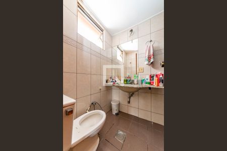 Apartamento à venda com 200m², 3 quartos e 2 vagas Apartamento à venda com 200m², 3 quartos e 2 vagasBanheiro da Suíte