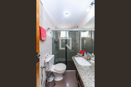 Apartamento à venda com 200m², 3 quartos e 2 vagas Apartamento à venda com 200m², 3 quartos e 2 vagasBanheiro Social