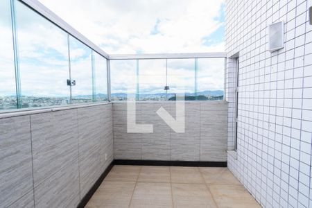 Apartamento para alugar com 200m², 3 quartos e 4 vagas Apartamento para alugar com 200m², 3 quartos e 4 vagasCobertura