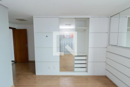 Apartamento para alugar com 200m², 3 quartos e 4 vagas Apartamento para alugar com 200m², 3 quartos e 4 vagasSuíte