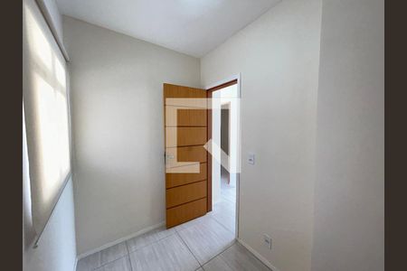 Casa para alugar com 70m², 2 quartos e sem vagaEscritório