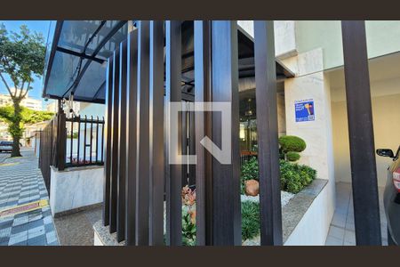 Apartamento para alugar com 141m², 3 quartos e 1 vaga Apartamento para alugar com 141m², 3 quartos e 1 vagaVista da Rua