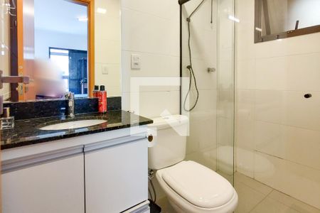 Apartamento para alugar com 75m², 2 quartos e 1 vaga Apartamento para alugar com 75m², 2 quartos e 1 vagaBanheiro da Suíte