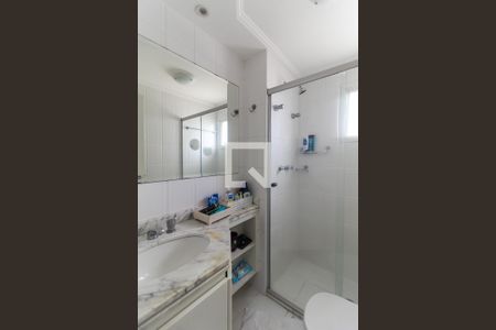 Apartamento à venda com 130m², 4 quartos e 3 vagasBanheiro Da Suíte 2