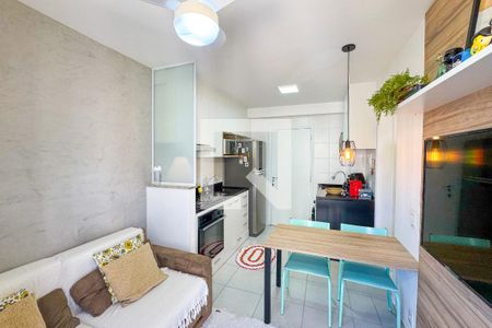 Apartamento para alugar com 34m², 2 quartos e 1 vaga Apartamento para alugar com 34m², 2 quartos e 1 vagaSala