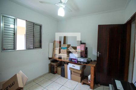 Casa à venda com 144m², 3 quartos e 3 vagas Casa à venda com 144m², 3 quartos e 3 vagasQuarto 2