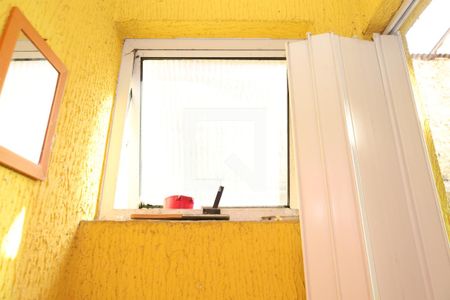 Casa à venda com 66m², 2 quartos e 2 vagasBanheiro 2