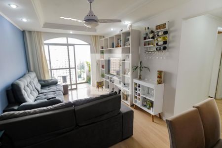 Sala de apartamento para alugar com 3 quartos, 73m² em Vila Suzana, São Paulo