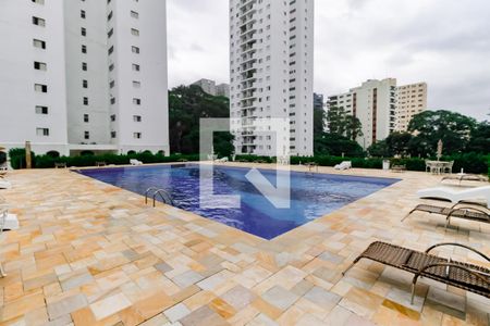 Apartamento à venda com 73m², 3 quartos e 1 vaga Apartamento à venda com 73m², 3 quartos e 1 vagaÁrea comum - Piscina 2