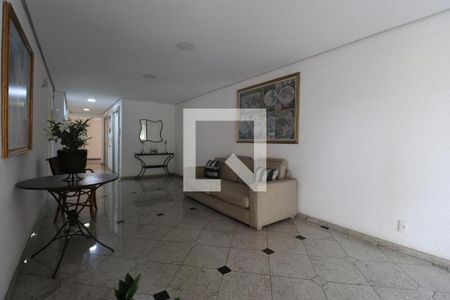 Apartamento à venda com 64m², 2 quartos e 1 vagaHall