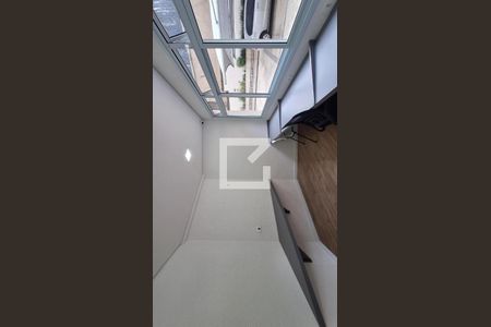 Apartamento à venda com 64m², 2 quartos e 1 vaga Apartamento à venda com 64m², 2 quartos e 1 vagaOffice