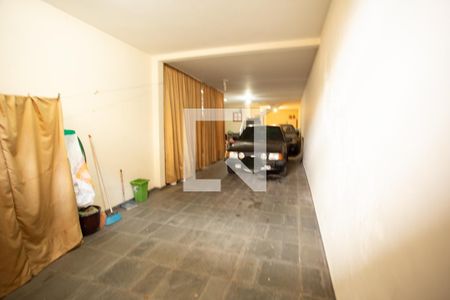 Casa à venda com 220m², 4 quartos e 4 vagasGaragem