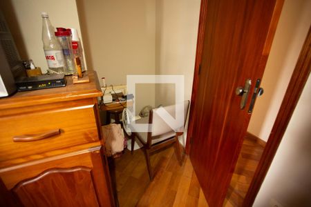 Casa à venda com 220m², 4 quartos e 4 vagasQuarto 2