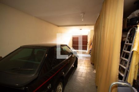 Casa à venda com 220m², 4 quartos e 4 vagasGaragem