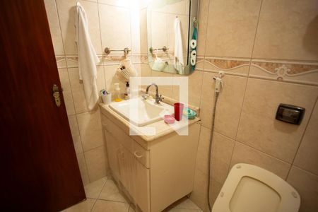 Casa à venda com 220m², 4 quartos e 4 vagasBanheiro do Quarto 1