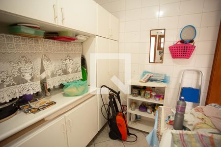 Casa à venda com 220m², 4 quartos e 4 vagasÁrea de Serviço