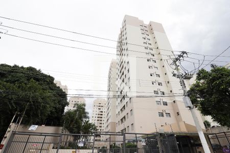 Apartamento para alugar com 49m², 2 quartos e 1 vagaFachada