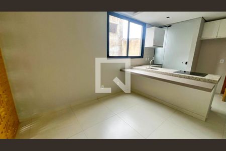 Studio de kitnet/studio para alugar com 1 quarto, 34m² em Carlos Prates, Belo Horizonte