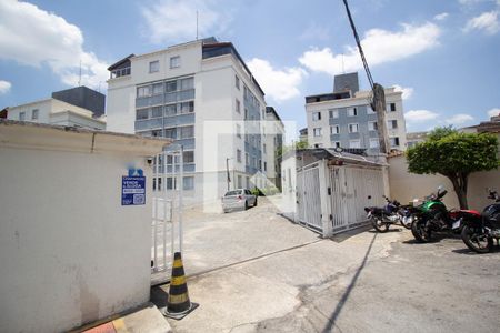 Apartamento para alugar com 61m², 3 quartos e 1 vaga Apartamento para alugar com 61m², 3 quartos e 1 vagaFachada