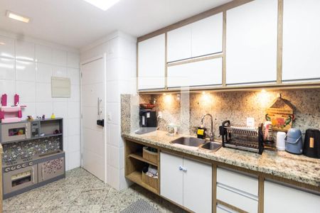 Apartamento à venda com 153m², 3 quartos e 3 vagasCozinha