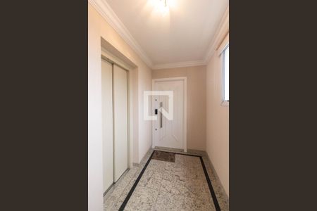 Apartamento à venda com 153m², 3 quartos e 3 vagasHall social