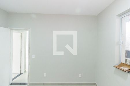 Quarto 1 de casa para alugar com 2 quartos, 47m² em Madureira, Rio de Janeiro