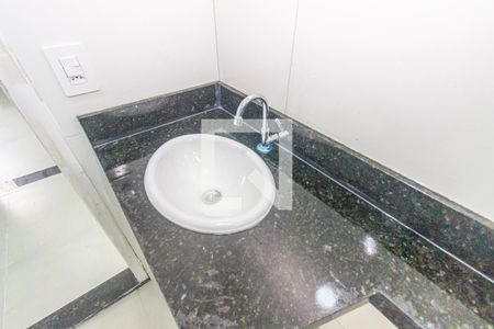Casa para alugar com 47m², 2 quartos e sem vagaBanheiro