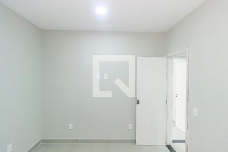 Quarto 1 de casa para alugar com 2 quartos, 47m² em Madureira, Rio de Janeiro