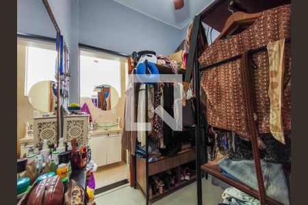 Apartamento para alugar com 89m², 2 quartos e 1 vaga Apartamento para alugar com 89m², 2 quartos e 1 vagaCloset da suíte