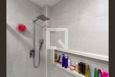 Apartamento para alugar com 89m², 2 quartos e 1 vaga Apartamento para alugar com 89m², 2 quartos e 1 vagaBanheiro Corredor