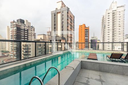 Studio à venda com 25m², 1 quarto e sem vagaPiscina