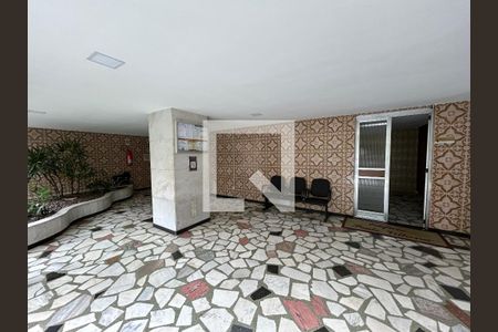 Apartamento à venda com 72m², 2 quartos e sem vagaÁrea comum